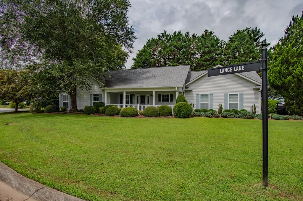 4 Lance Lane Property Photo 1