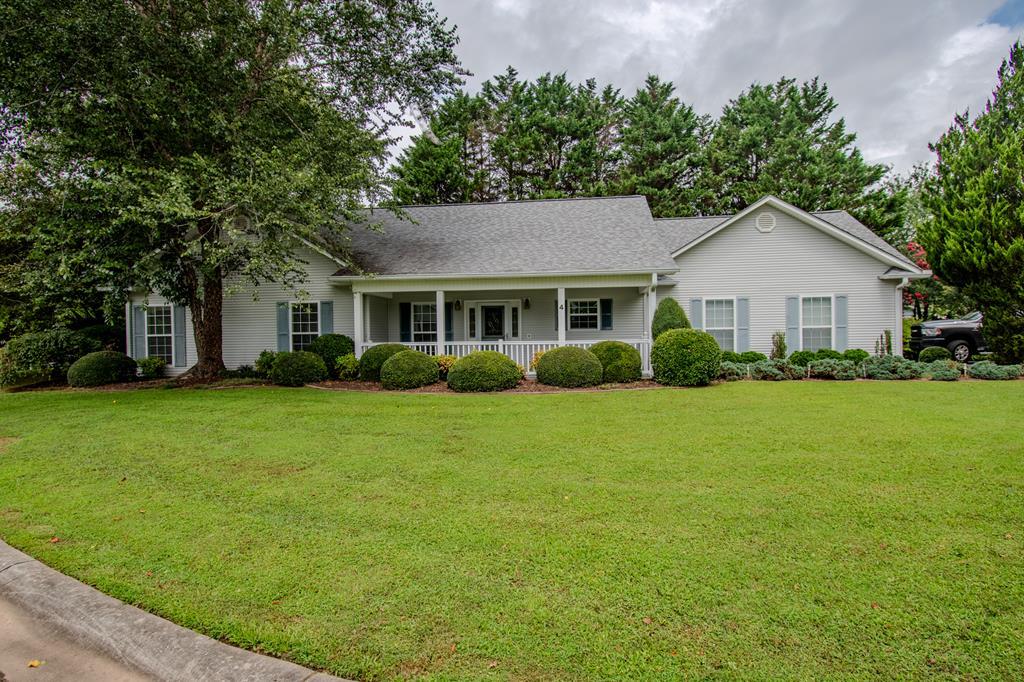 4 Lance Lane Property Photo 2