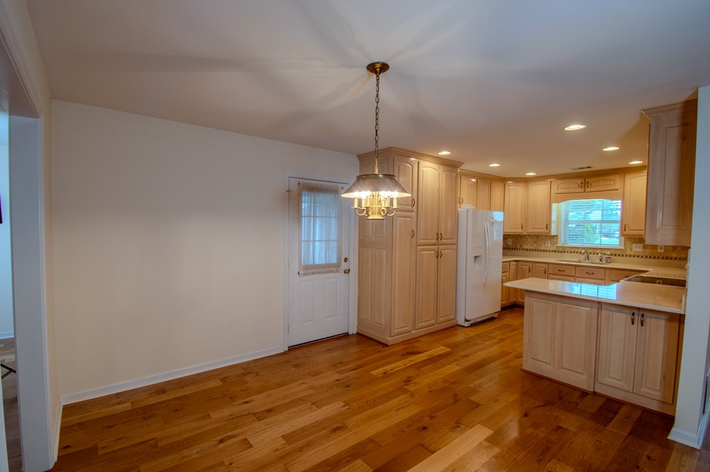 4 Lance Lane Property Photo 3