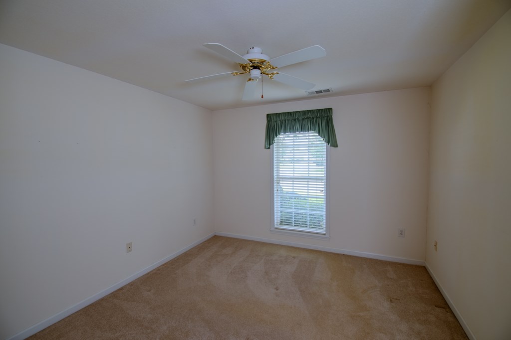 4 Lance Lane Property Photo 23