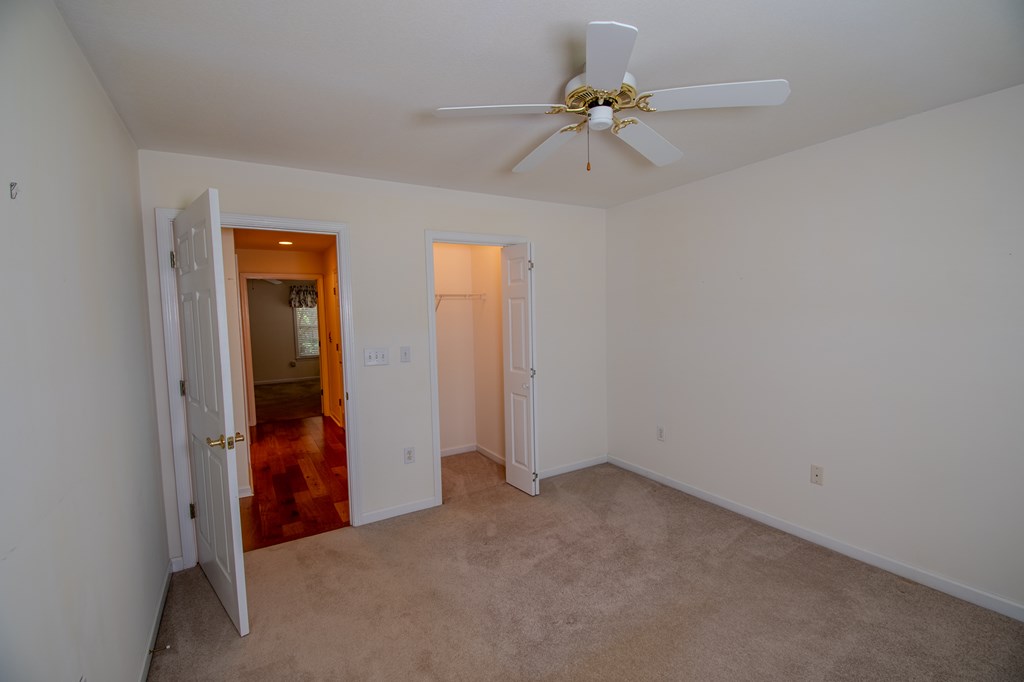 4 Lance Lane Property Photo 24