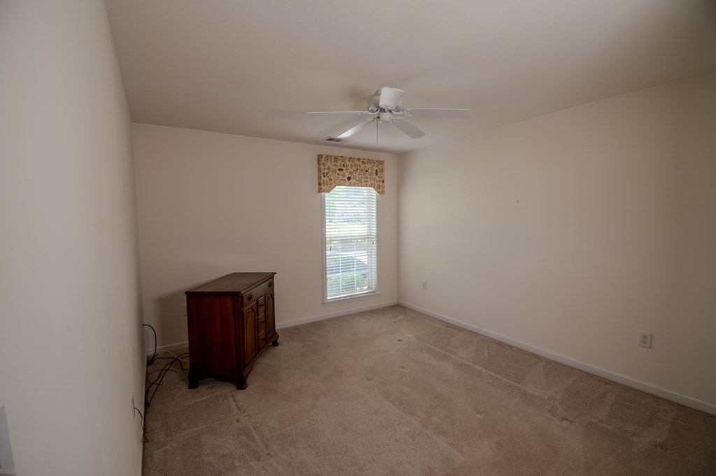 4 Lance Lane Property Photo 25