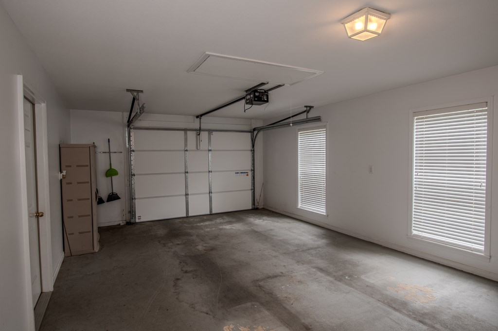 4 Lance Lane Property Photo 28