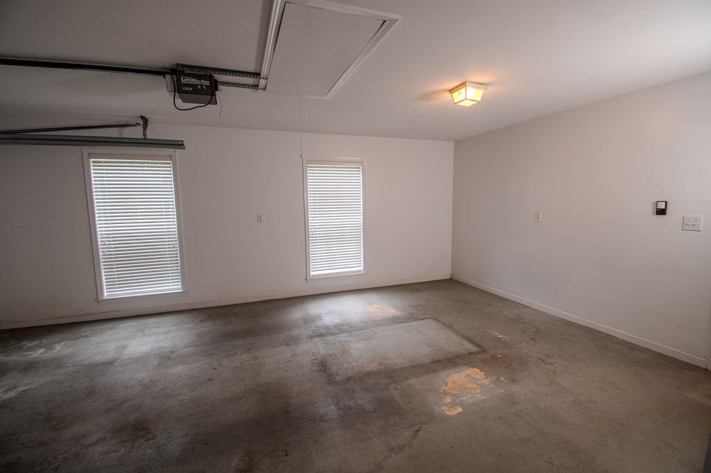 4 Lance Lane Property Photo 30