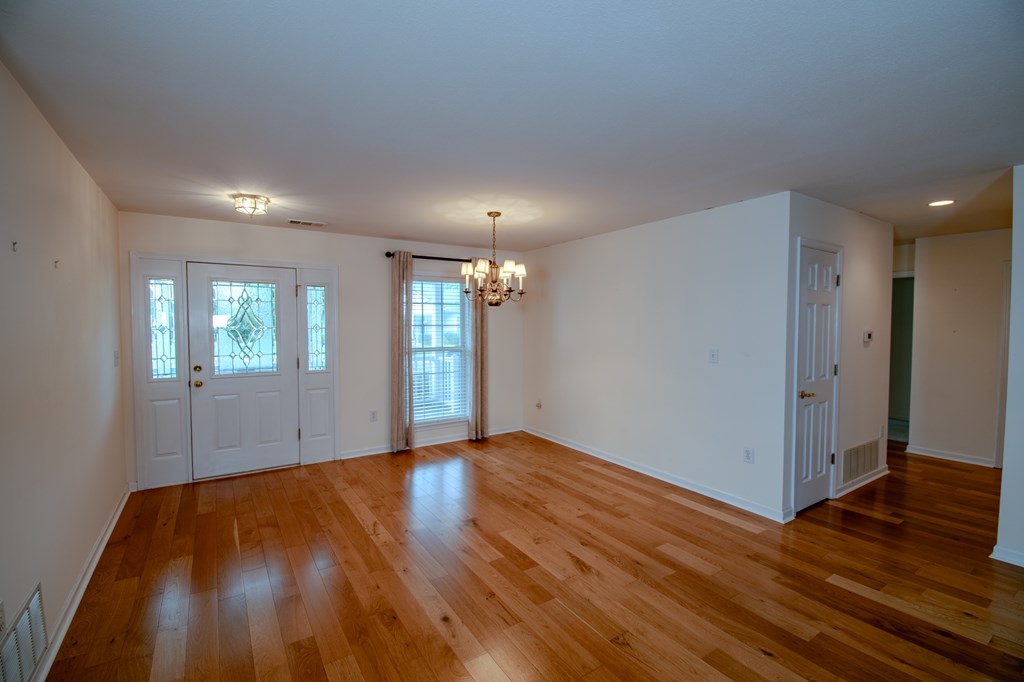 4 Lance Lane Property Photo 32