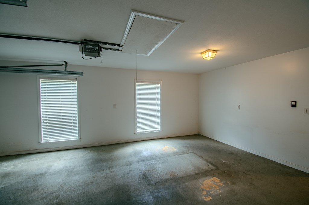 4 Lance Lane Property Photo 33