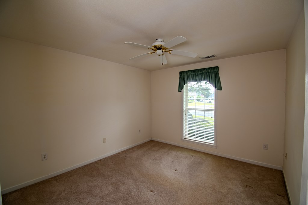 4 Lance Lane Property Photo 42
