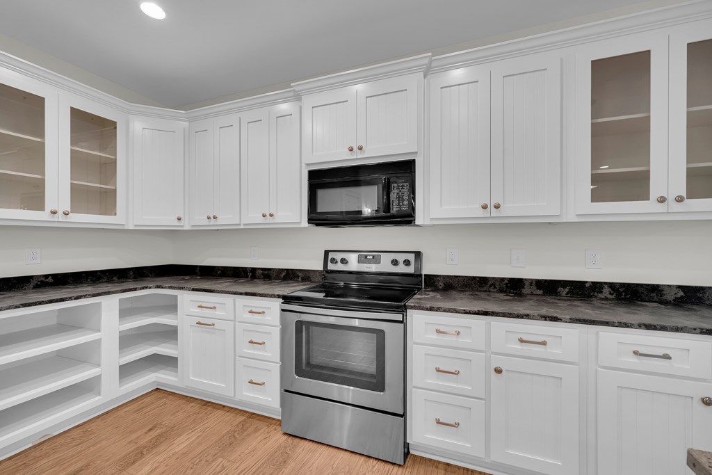 27 Classic Drive Property Photo 9