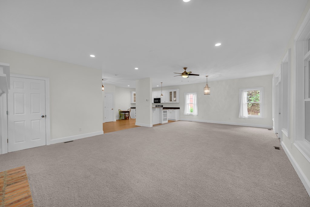 27 Classic Drive Property Photo 22