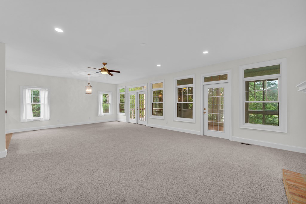 27 Classic Drive Property Photo 23