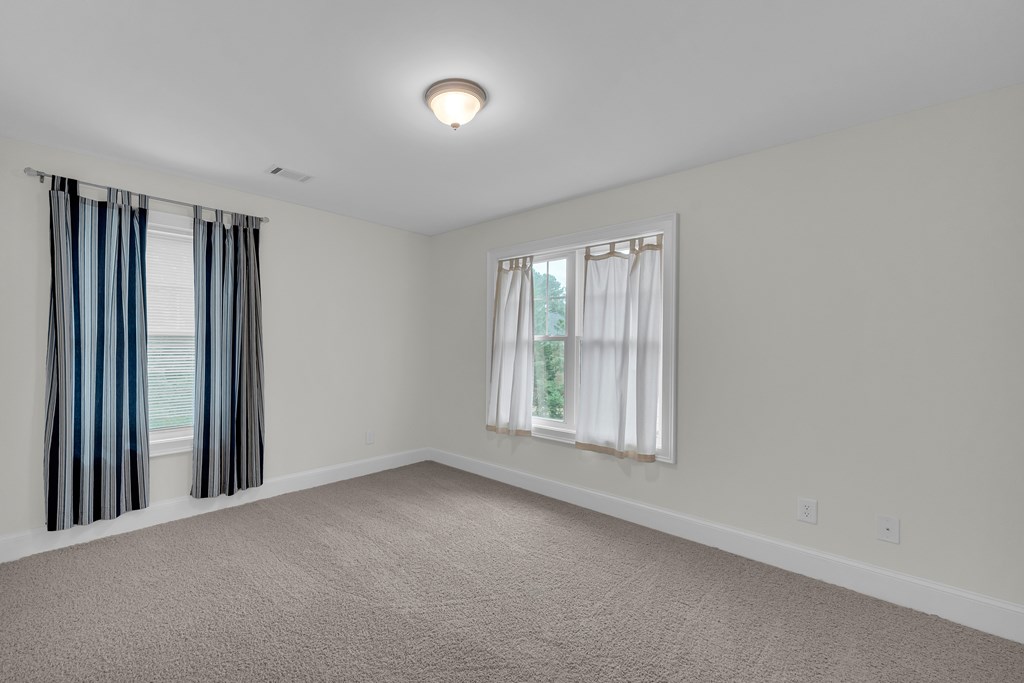 27 Classic Drive Property Photo 43