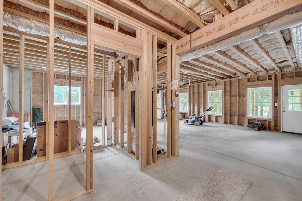 27 Classic Drive Property Photo 52