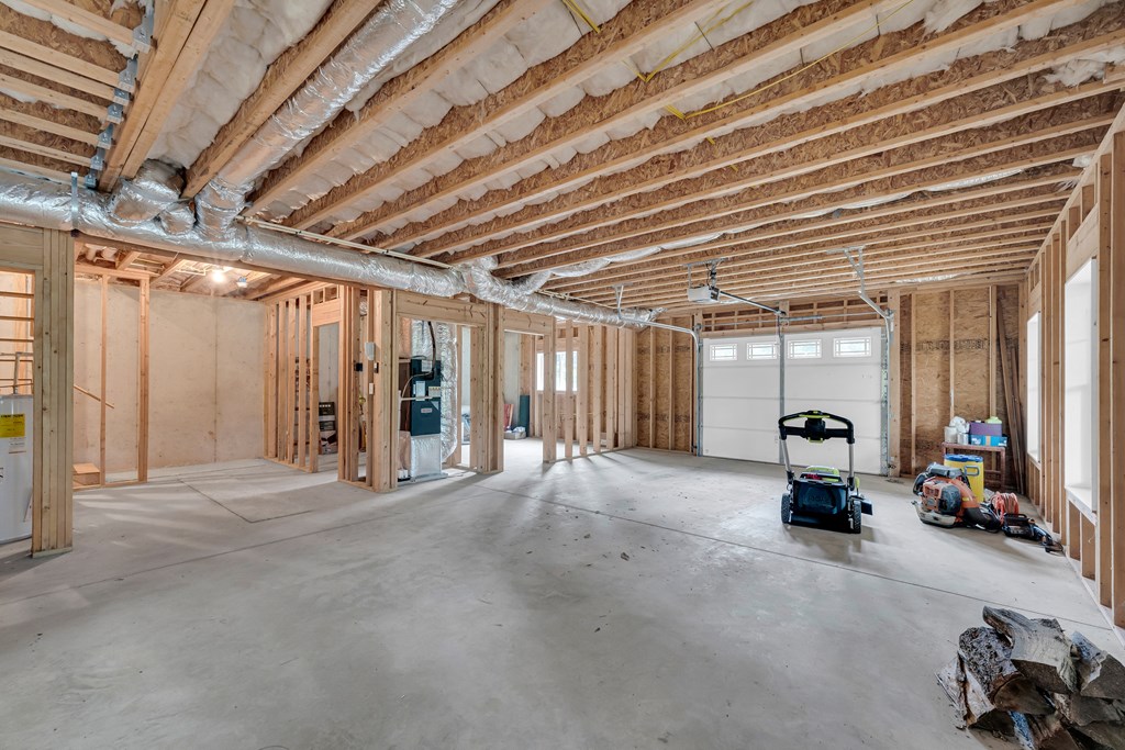 27 Classic Drive Property Photo 54