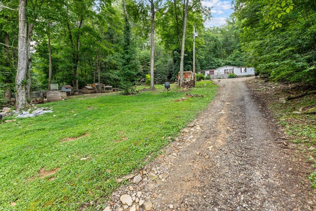 476 Claude Rogers Road Property Photo 2