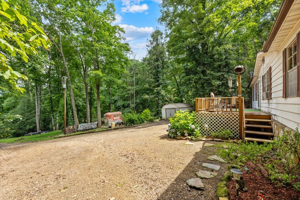 476 Claude Rogers Road Property Photo 4