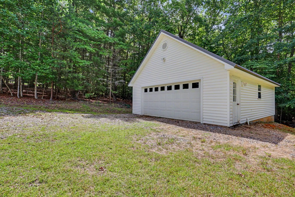 93 Lori Lane Property Photo 7