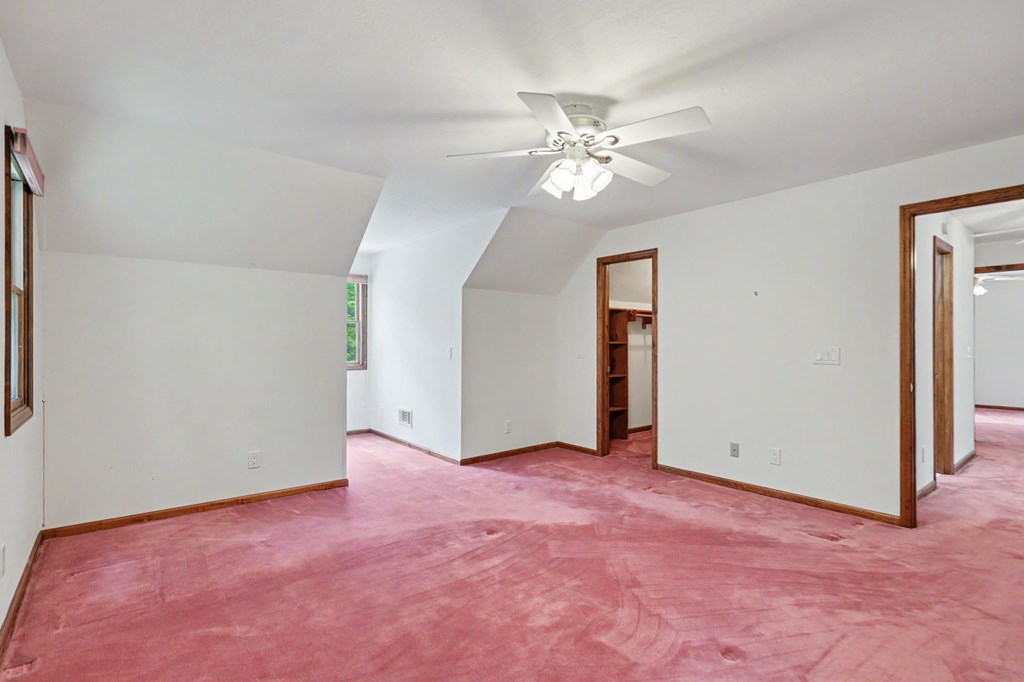 93 Lori Lane Property Photo 43