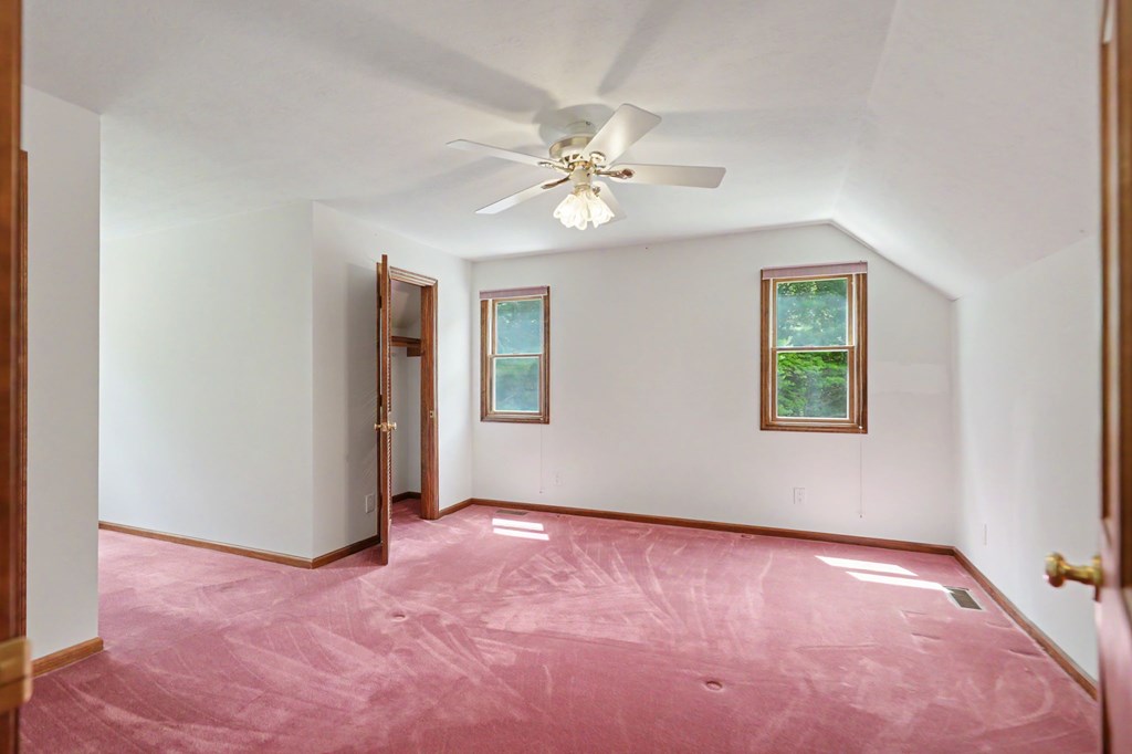 93 Lori Lane Property Photo 47
