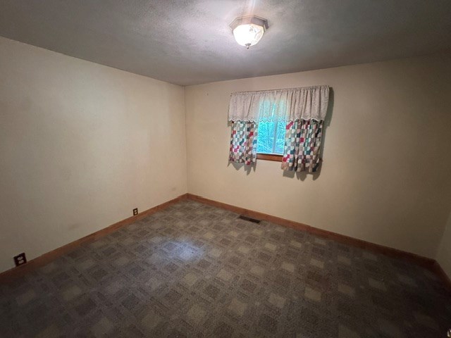 349 Happy Hollow Circle Property Photo 8
