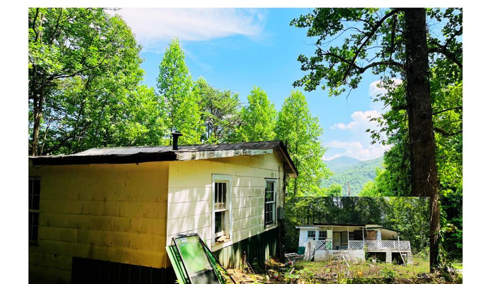 586 Pounding Mill Road Property Photo 1