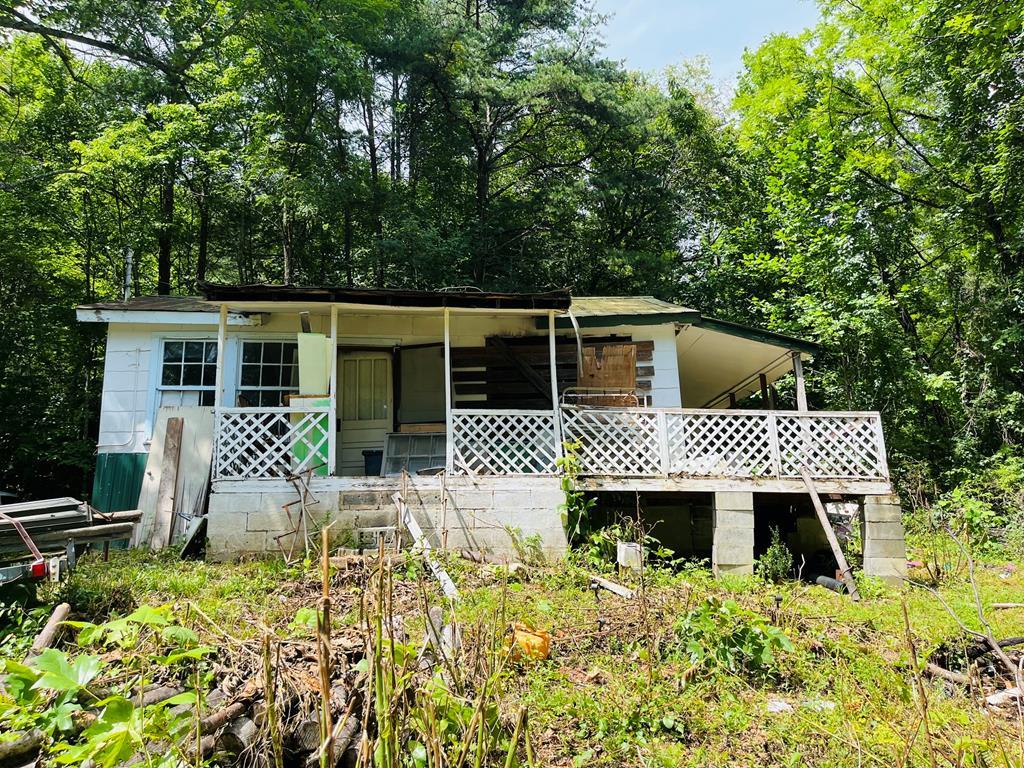 586 Pounding Mill Road Property Photo 2