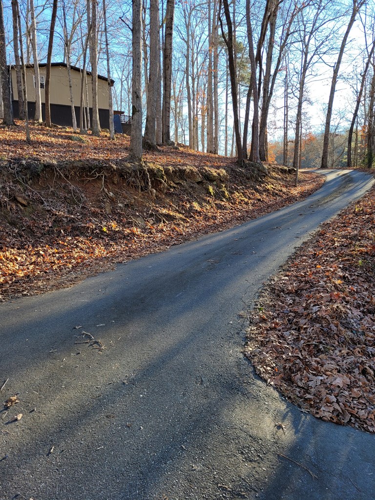 5 Pope Cove Trail Property Photo 3