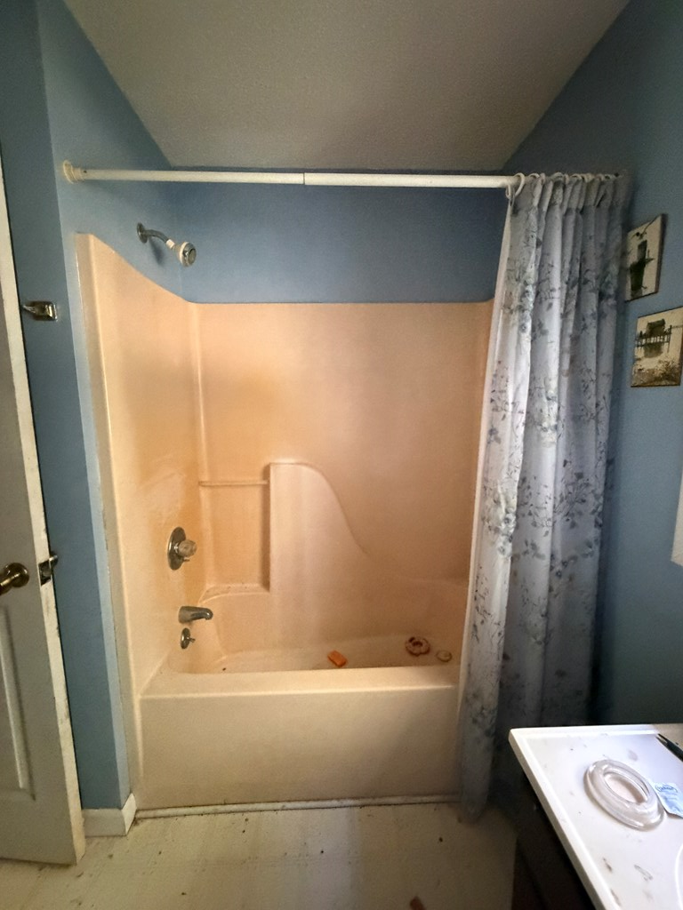 1634 Crisp Road Property Photo 10