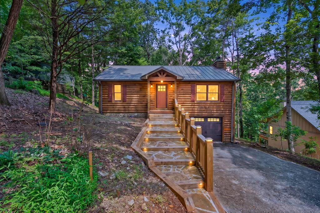 986 Mountain Oak Road Property Photo 1