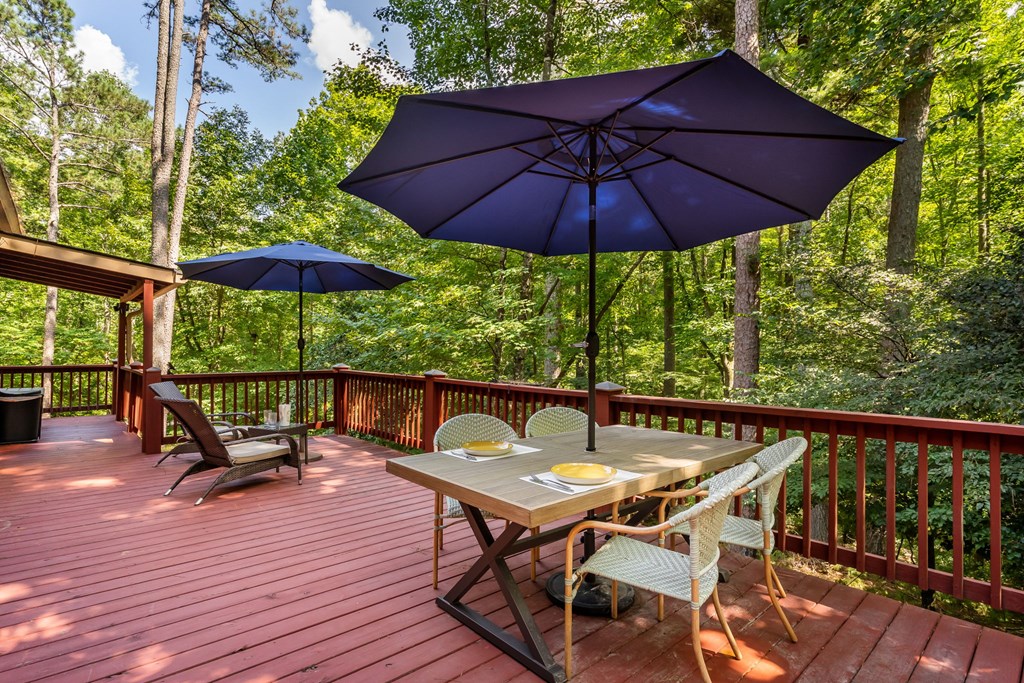 611 Monocle Drive Property Photo 8