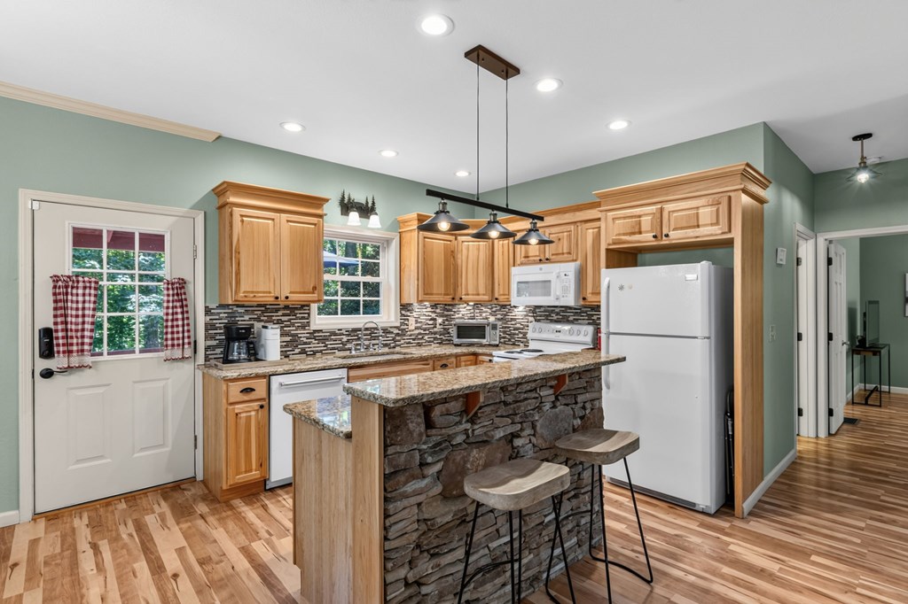 611 Monocle Drive Property Photo 31