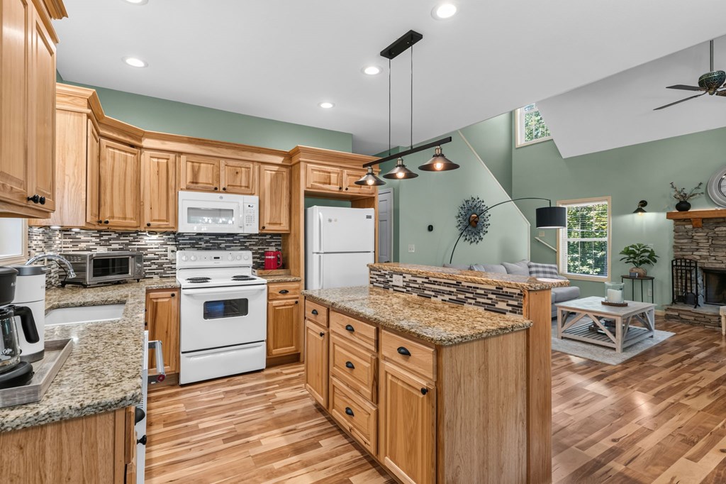 611 Monocle Drive Property Photo 36
