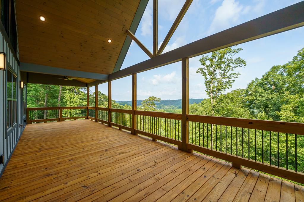 313 Jeff Drive Property Photo 2
