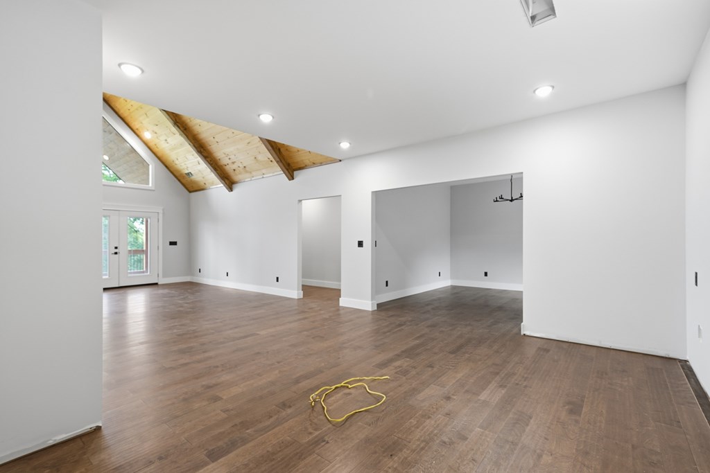 313 Jeff Drive Property Photo 12