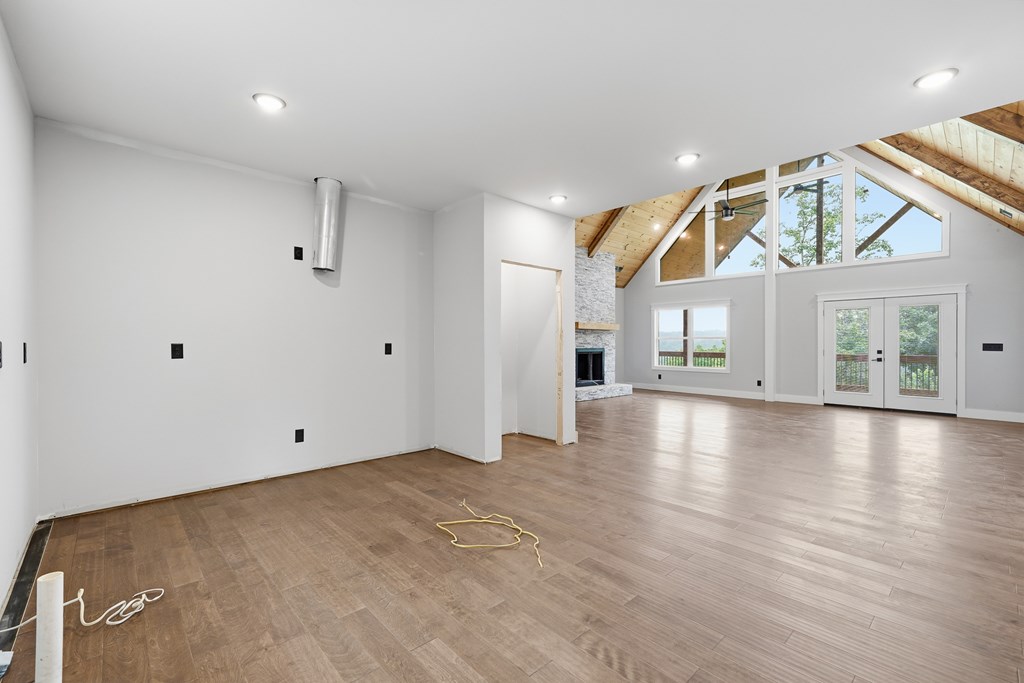 313 Jeff Drive Property Photo 13