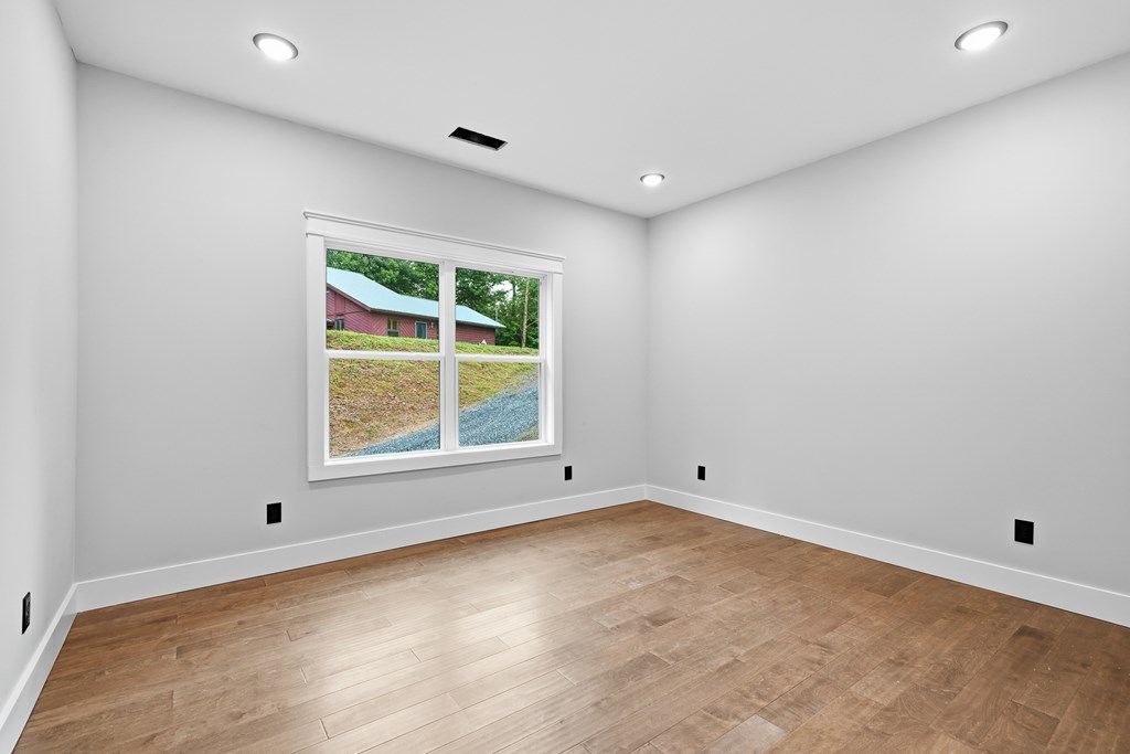 313 Jeff Drive Property Photo 19