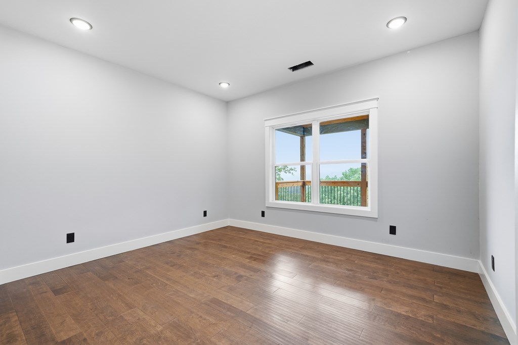 313 Jeff Drive Property Photo 22