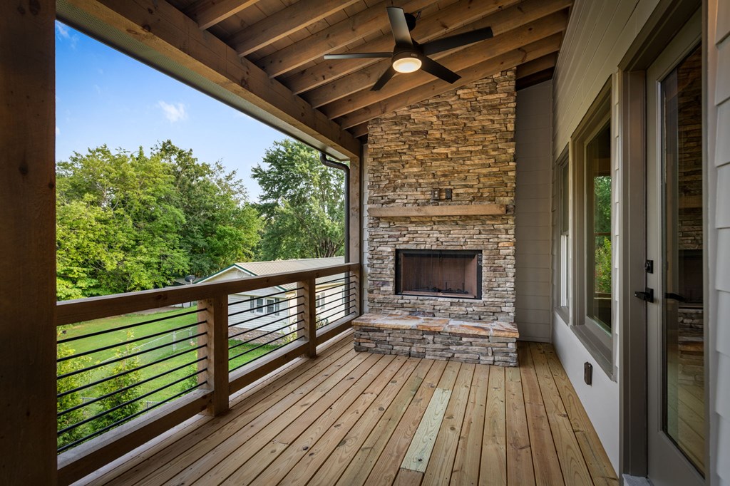 287 State Street Property Photo 46