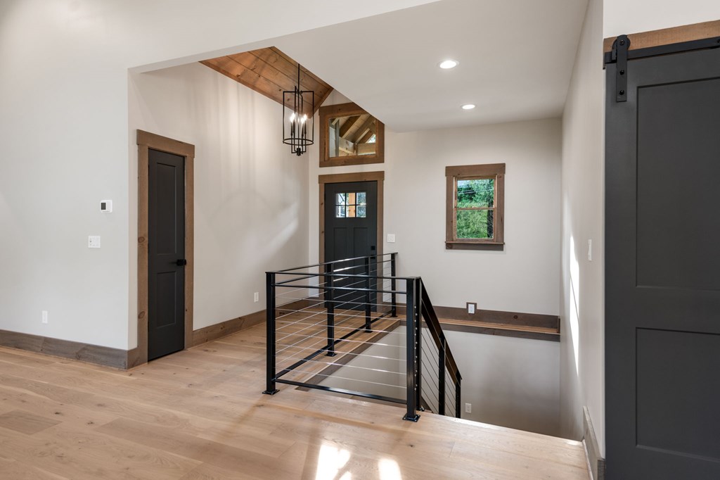 287 State Street Property Photo 47