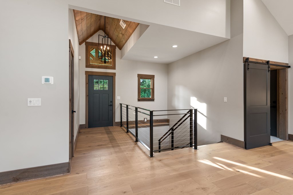 287 State Street Property Photo 48
