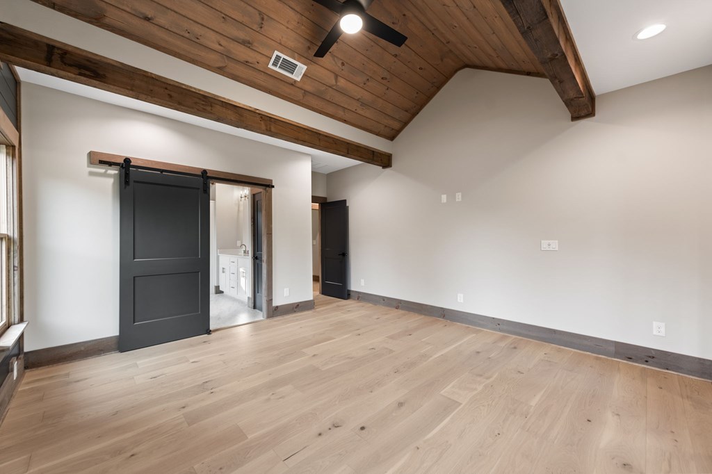 287 State Street Property Photo 49