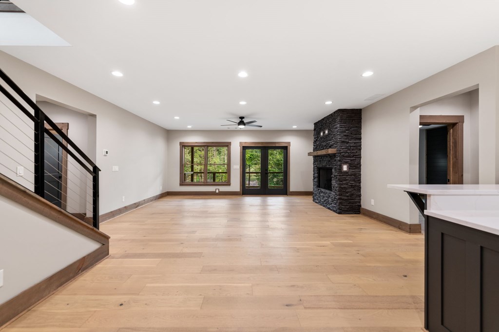 287 State Street Property Photo 54
