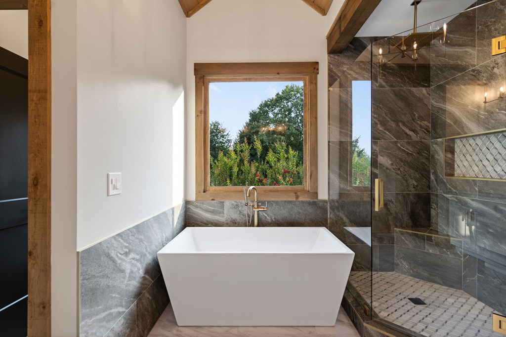 287 State Street Property Photo 75