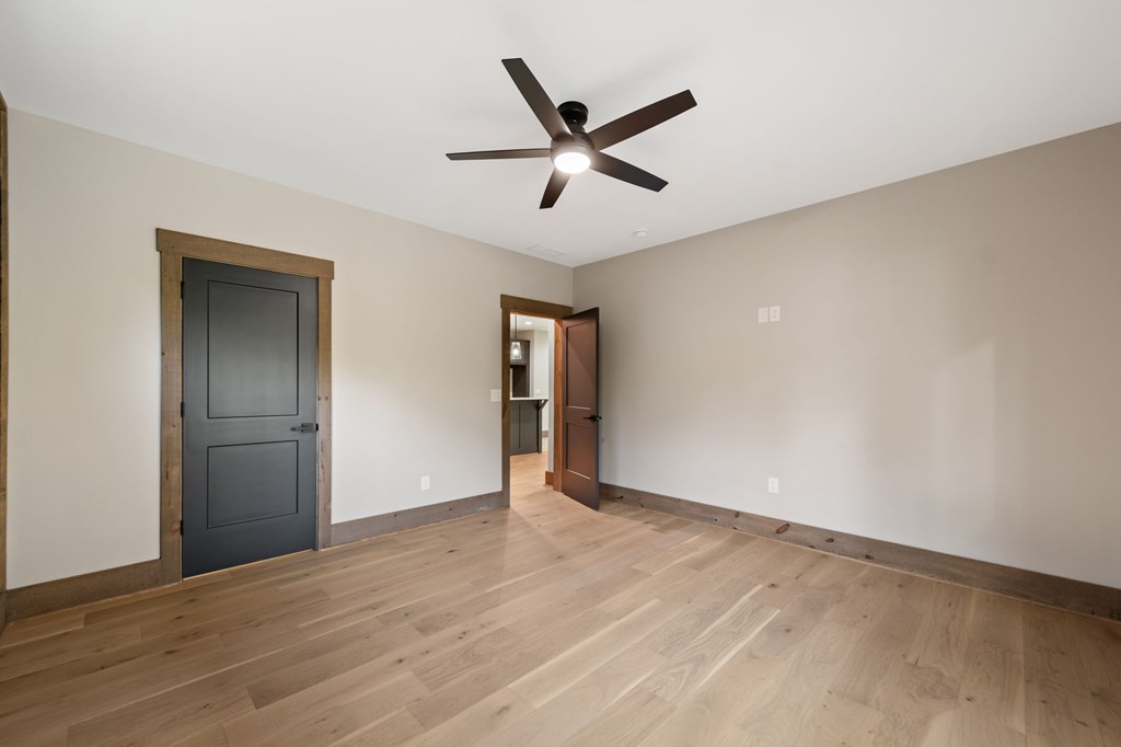 287 State Street Property Photo 87
