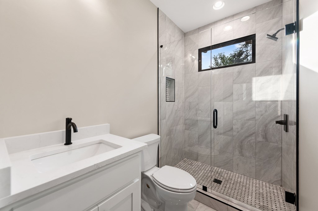 287 State Street Property Photo 108