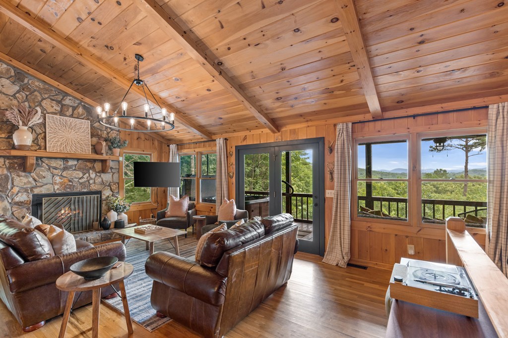335 N Old Aska Road Property Photo 4