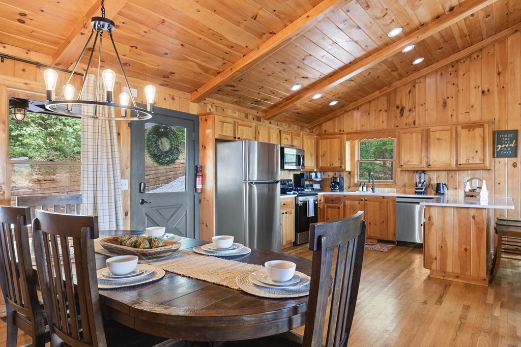335 N Old Aska Road Property Photo 10