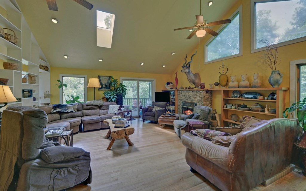 475 Rivercane Road Property Photo 4