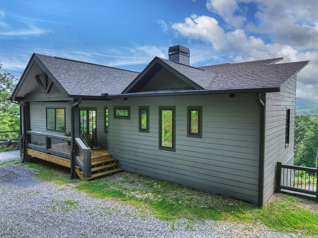 100 Boundless Trail Property Photo 7