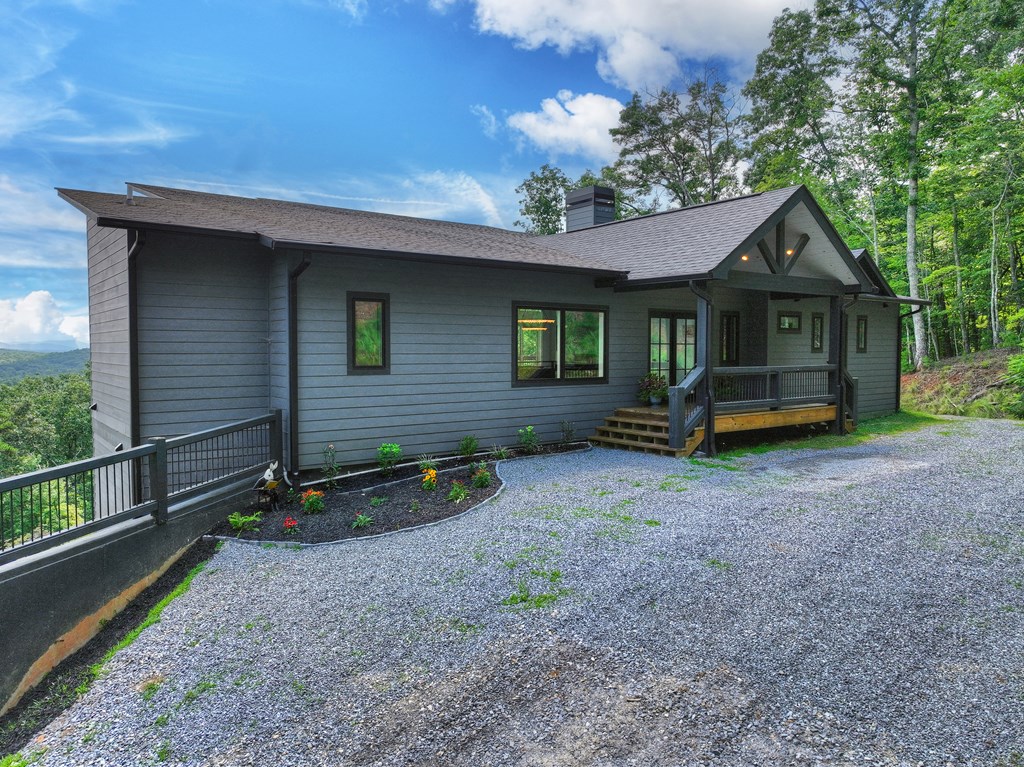 100 Boundless Trail Property Photo 8