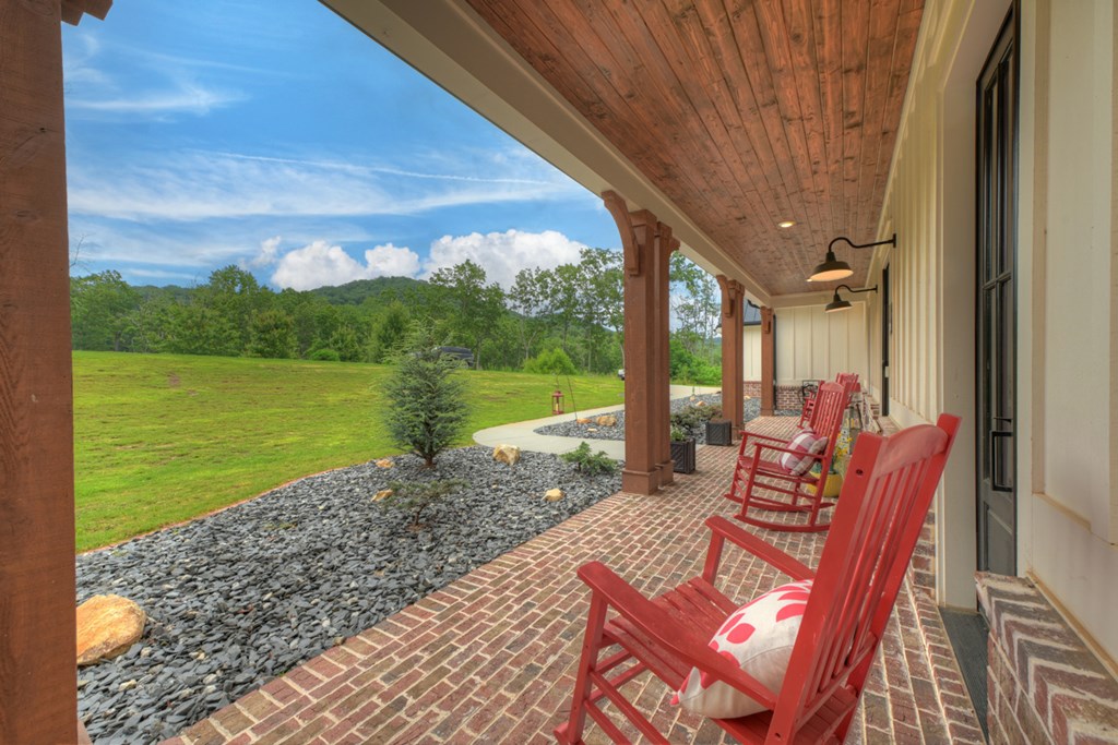 624 High Summit Drive Property Photo 43